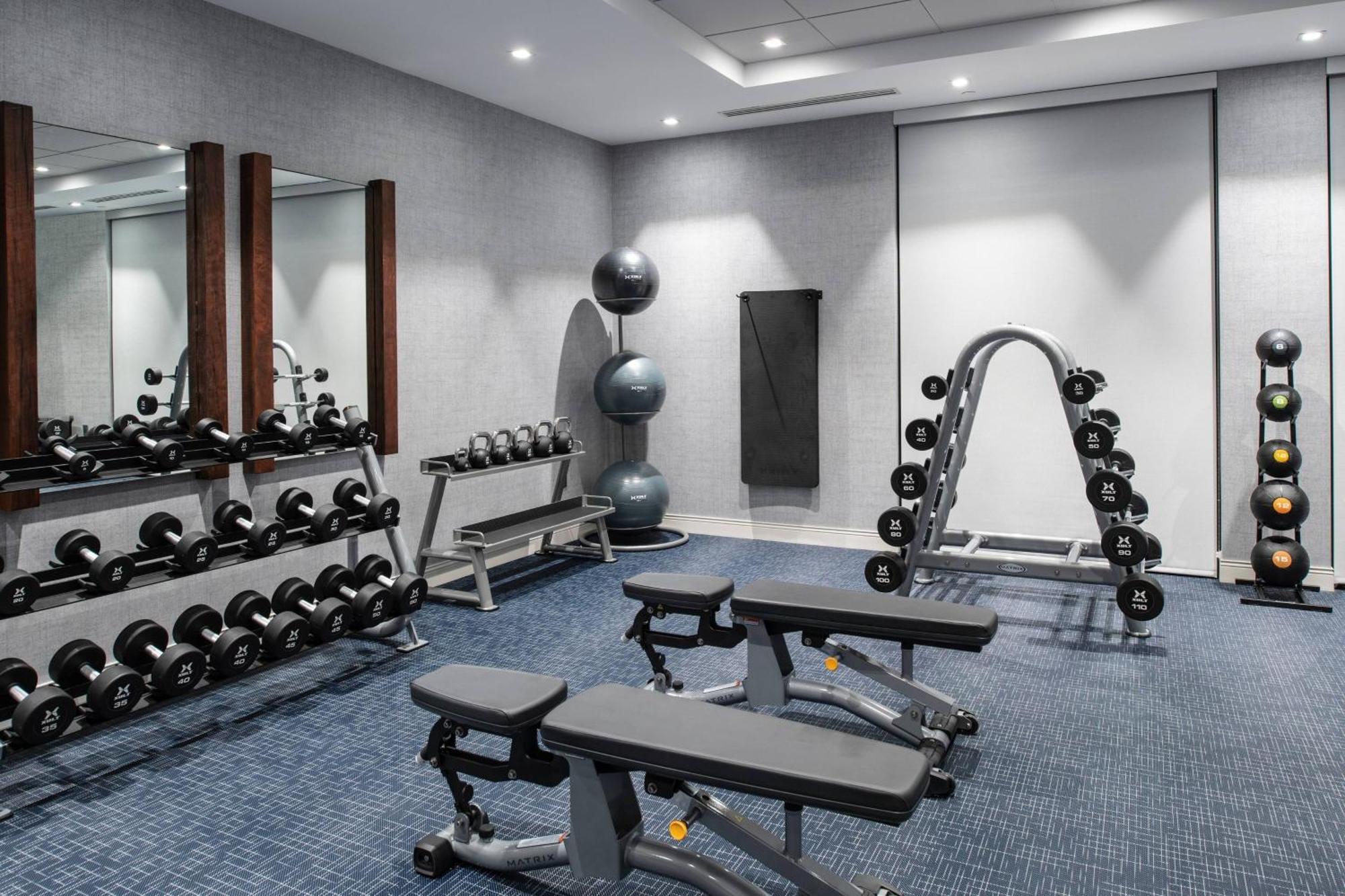 Residence Inn By Marriott Boston Нейтик Екстериор снимка