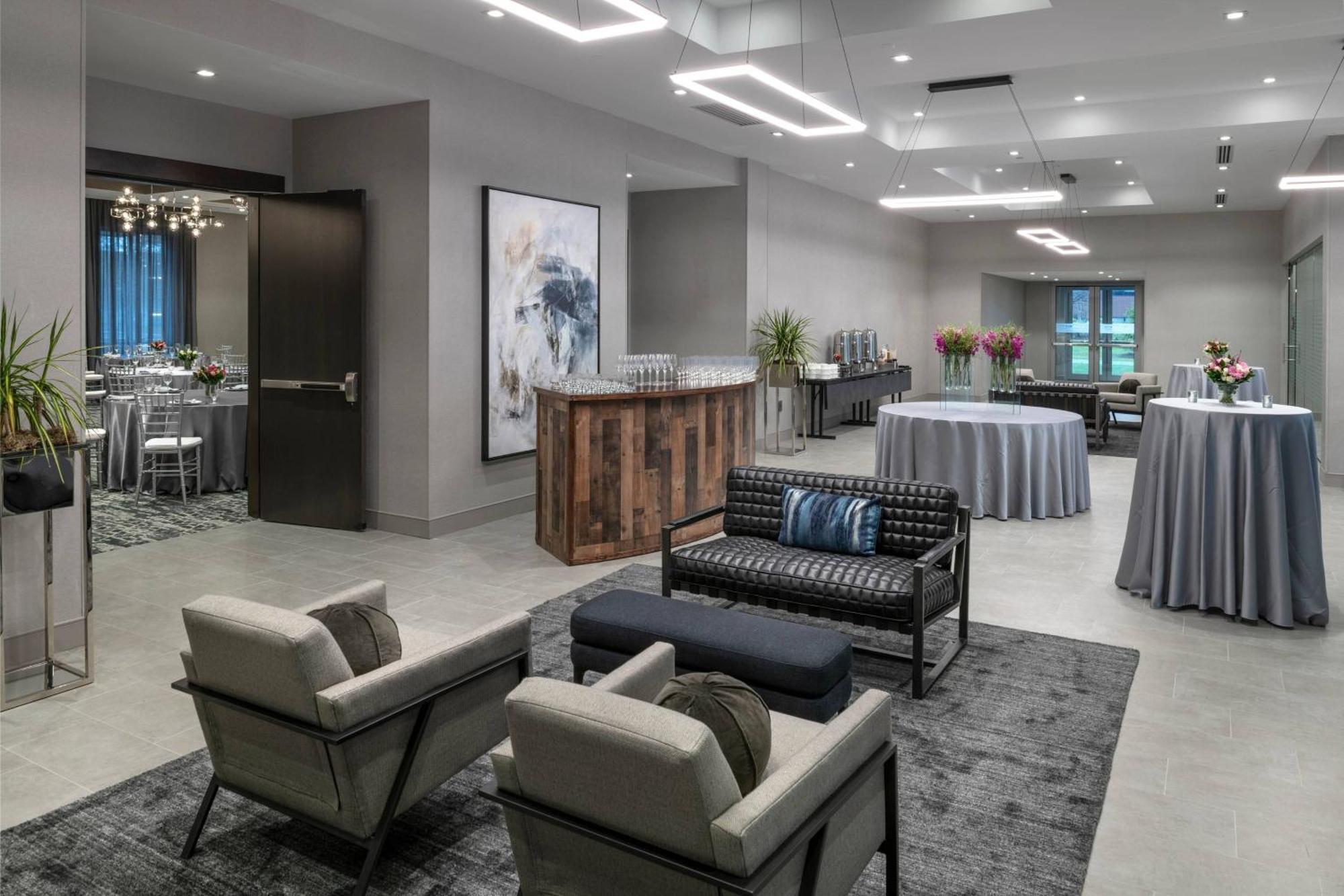 Residence Inn By Marriott Boston Нейтик Екстериор снимка